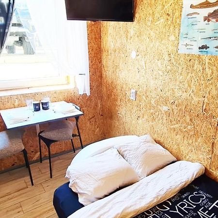 Sub Hel. Budzetowe Pokoje W Domu Z Basenem. Wokol Domu Tylko Natura. Balkon Zbyteczny. Екстериор снимка